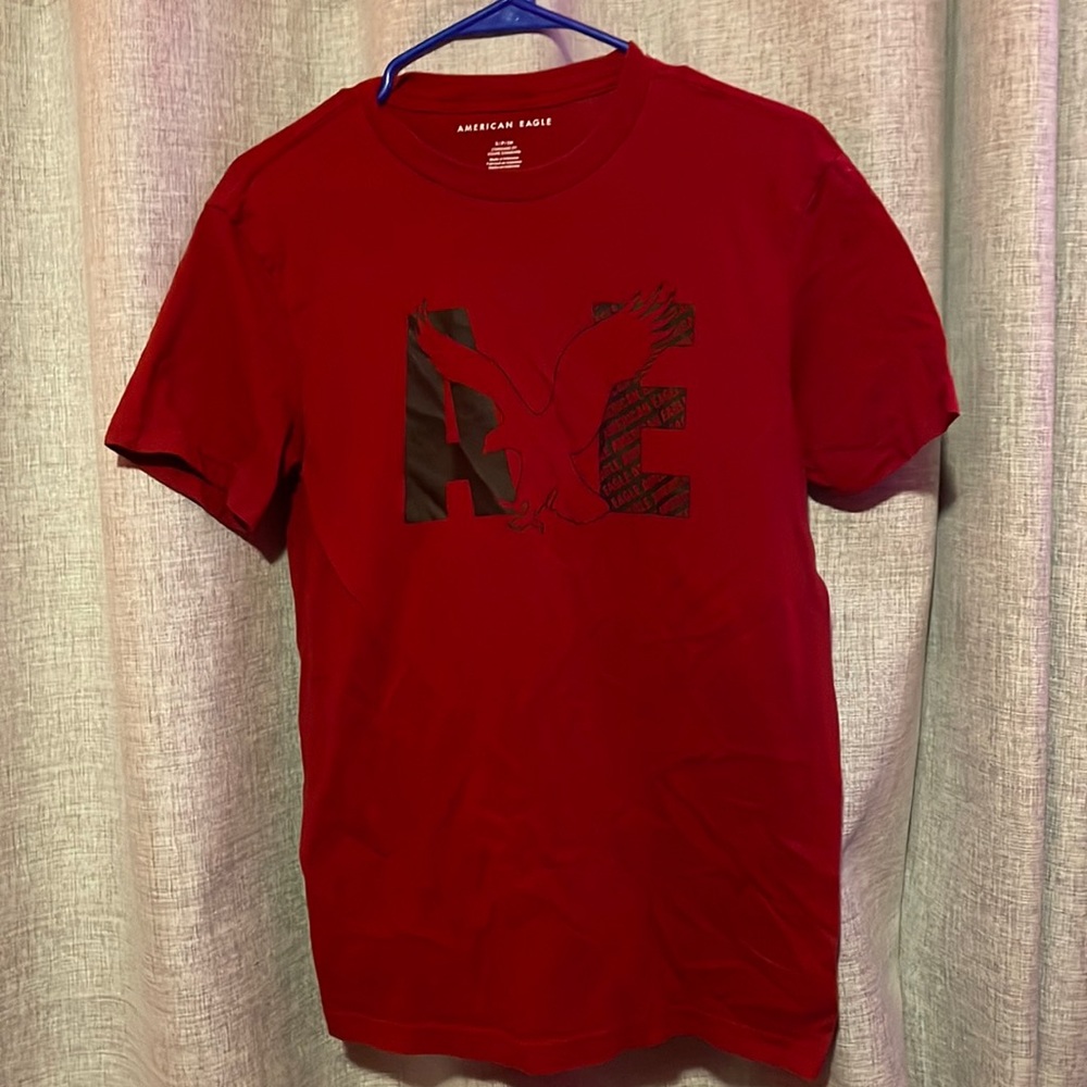 red t shirt